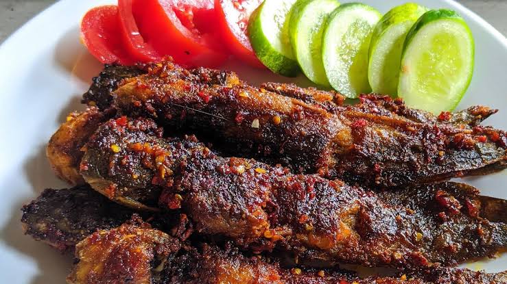 Nasi + Lele Bakar +Sambal Seruit