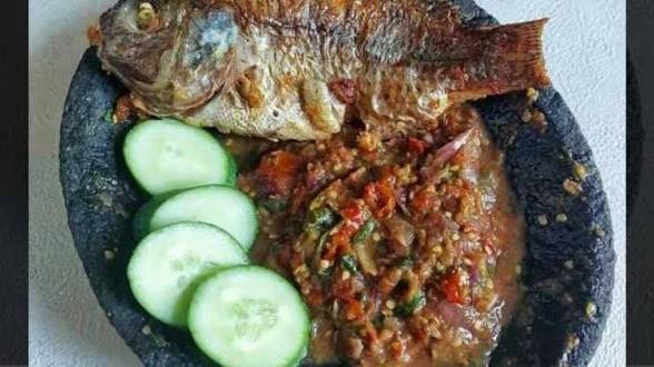 Nasi + Mujair Bakar + Sambal Seruit